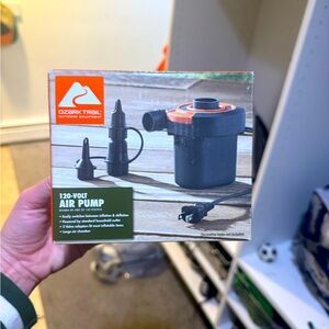 Air pump perfect for blowing up air mattresses new in box.